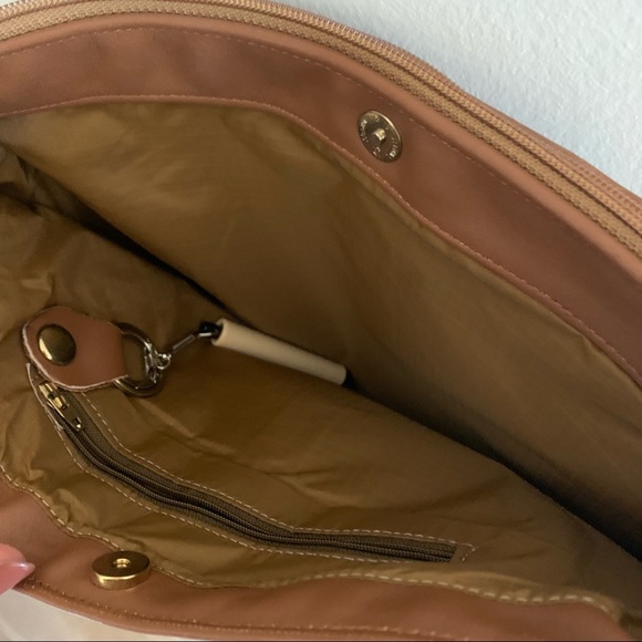 Great American Cognac Leather Purse - Picture 9 of 10